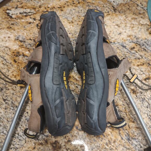 Keen Newport H2 Shoes Mens Size 8.5 Brown Waterproof Hiking Sandals Outdoors